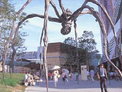 alien spider artwork by Louise Bourgeois